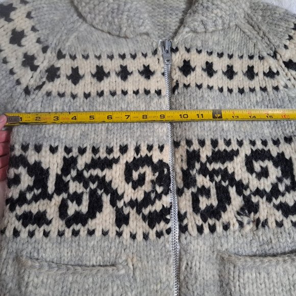 SOLD- Womens Cowichan Sweater (Handcrafted) - Picture 4 of 5